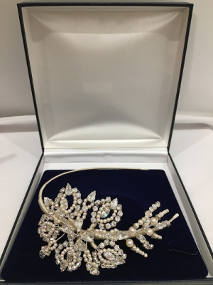 Diamante-Bridal-Hairpiece-at-Top-Wedding-Hairdressers-newcastle