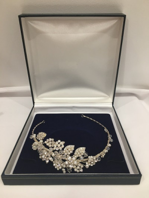 Headbands-for-brides-in-Newcastle