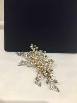 Diamante-Bridal-Hair-Clips-at-Best-Wedding-Hairdressers-Newcastle