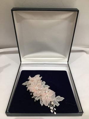 Flower-Bride-Clip-for-Hair-in-Newcastle