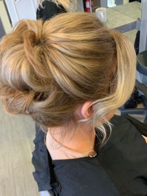 Hair-Upstyle-at-Gosforth-Hair-Salon